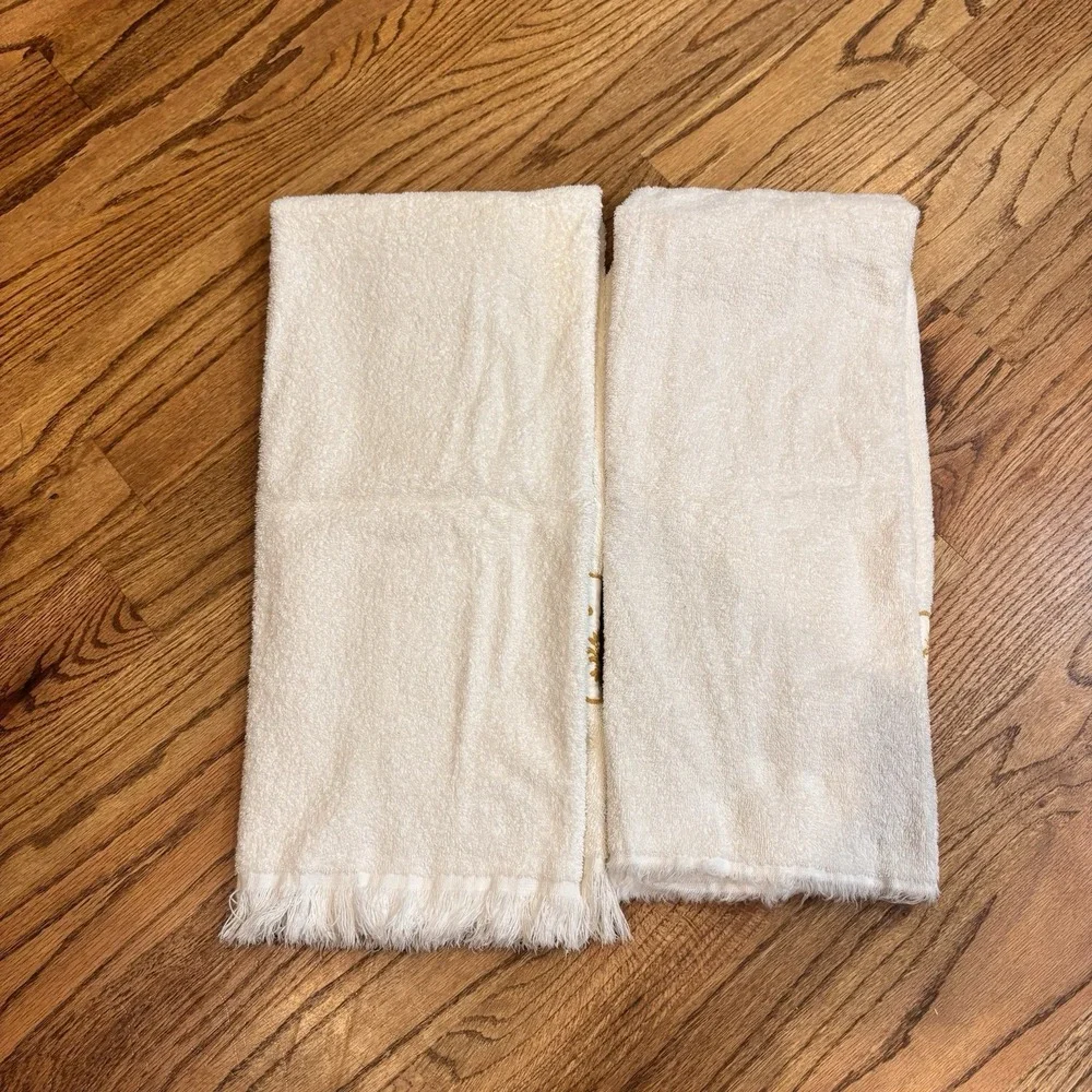 VTG Wamsutta Heritage Bath Towels Set 2 White Gold Fringe MCM Hollywood Regency